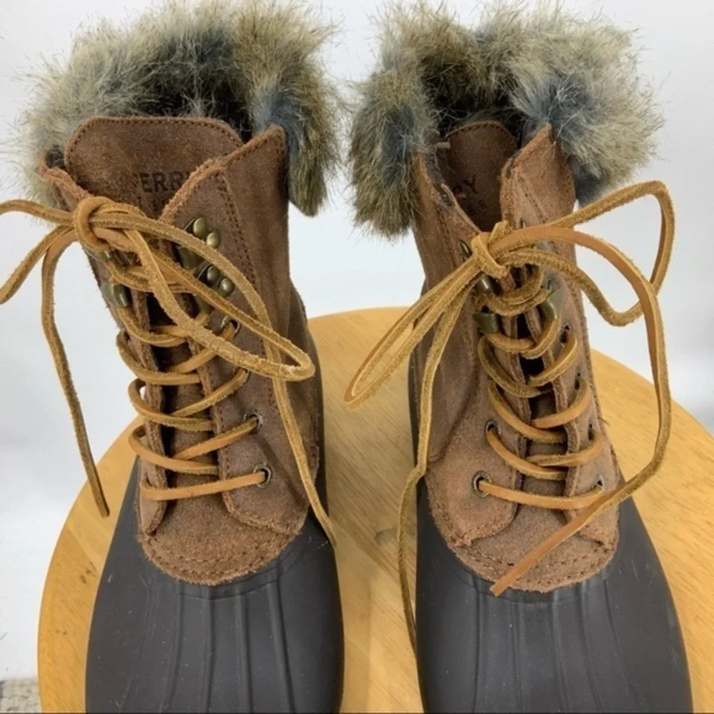 Sperrys faux fur  trimmed rubber duck boot 8.5